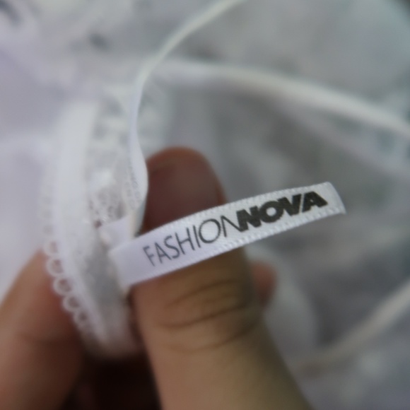 NWT Fashion Nova White Lace Lover Teddy Bodysuit - Picture 5 of 7